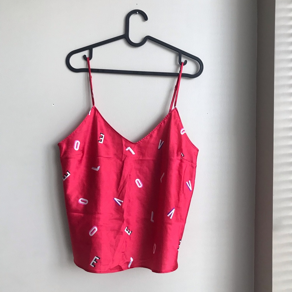 Victoria’s Secret | Satin red Top Size M